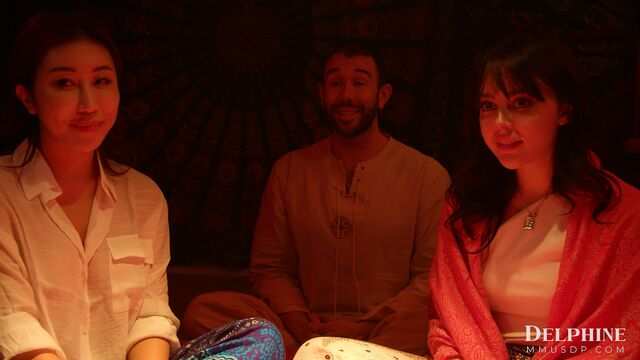 Парни устроили романтический групповой секс с девками, у которых большие жопы...