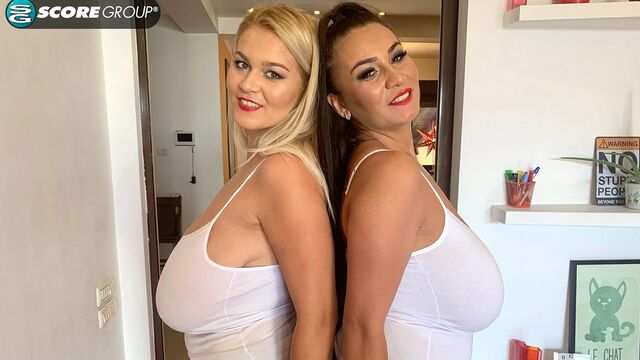 Страстные подруги с большими дойками решили повеселиться вместе